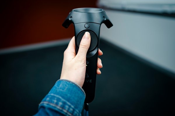 Quels sont les avantages de l'utilisation de l'IA pour équilibrer les classes de personnages dans un RPG?